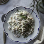 Skagenröra eli katkaraputahna on ruotsalainen klassikkoherkku.