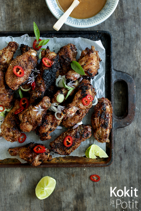 Thai-maustetut wingsit grillissä – Thai Inspired Chicken Wings #BBQ #wings #wingsit